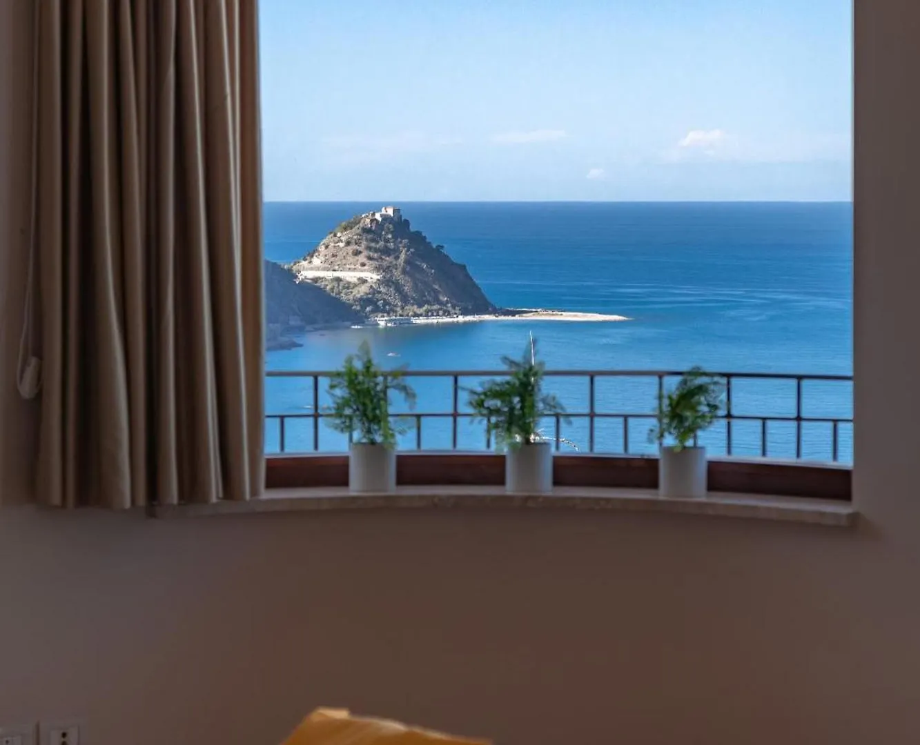 Villa Sabrina Capo d'Orlando Italy